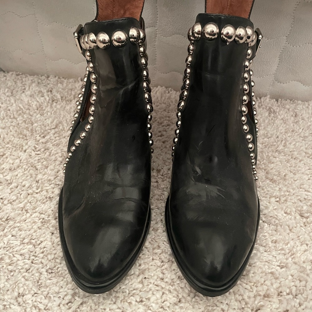 Jeffrey Campbell boots